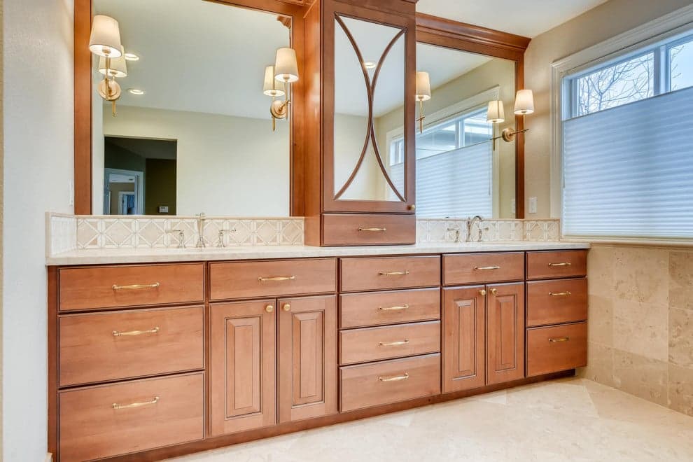 Winterthur Highlands Ranch Bathroom — photo 1