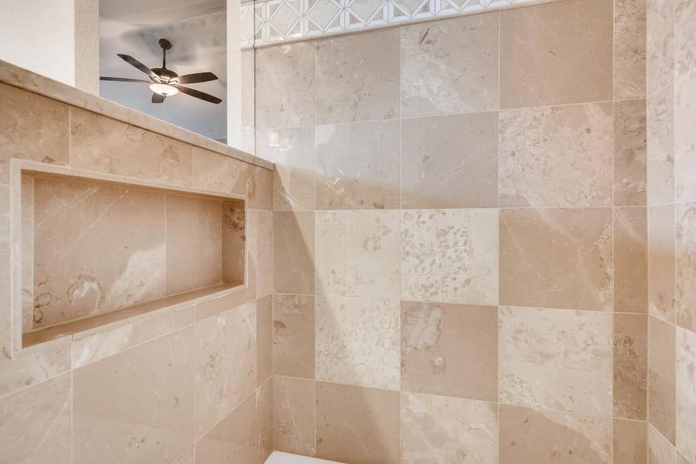 Winterthur Highlands Ranch Bathroom — photo 5