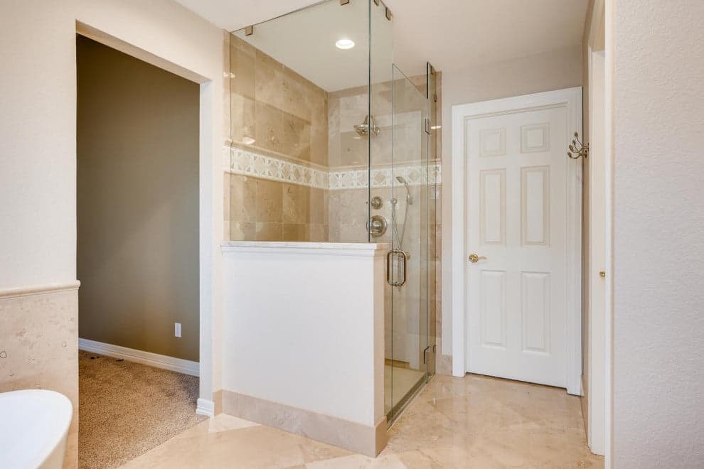 Winterthur Highlands Ranch Bathroom — photo 7
